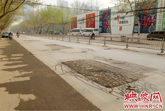 南陽路因為地鐵將要施工而暫緩大修。