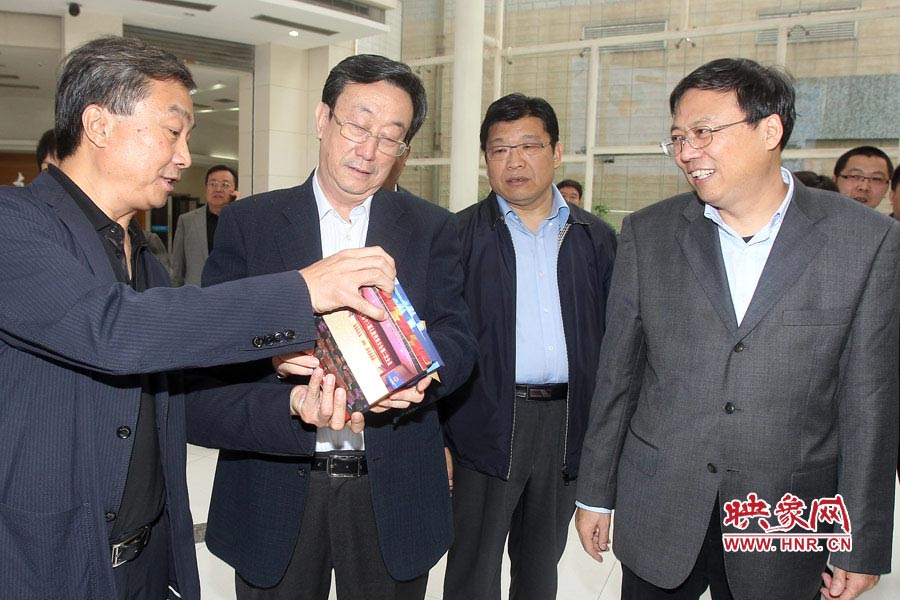 河南省委書記、省人大常委會主任郭庚茂視察河南電視臺 東方今報記者沈翔 劉棟杰/攝