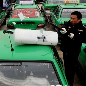 合肥銷(xiāo)毀100輛黑出租