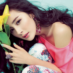 楊冪柔媚甜美嗆辣本色