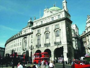 倫敦，沒有最低只有更低