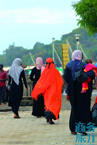 島上的穆斯林女人。