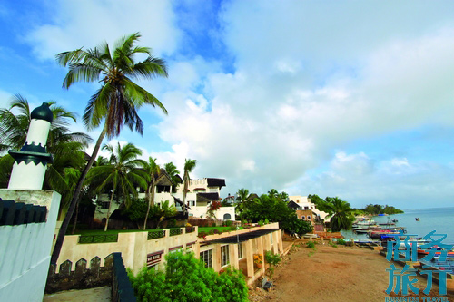 海風(fēng)椰影里的拉姆島。