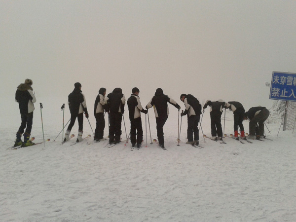 鄭州人自己的滑雪場圣誕啟幕！