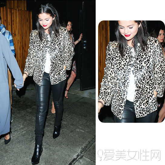 明星穿皮褲配豹紋，酷感十足