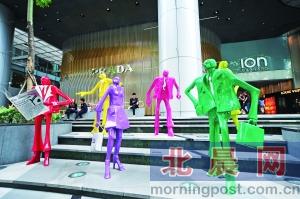 烏節(jié)路上大牌云集。