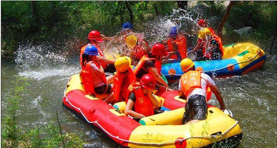 清涼一夏 河南多地歡樂親水游 清涼一夏 河南多地歡樂親水游