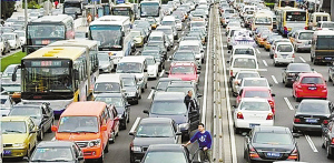 盤點(diǎn)五一小長(zhǎng)假七大熱詞 “鳳凰遇冷”上榜(圖)