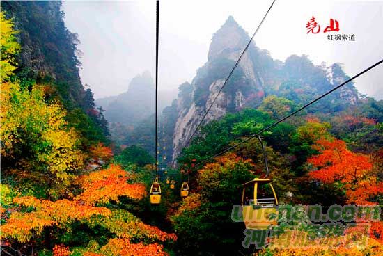 深秋去堯山賞紅葉、泡溫泉、拜大佛