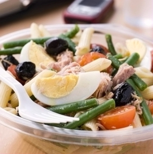 美國(guó)人一年午餐花費(fèi)近千美元 美國(guó)人一年午餐花費(fèi)近千美元