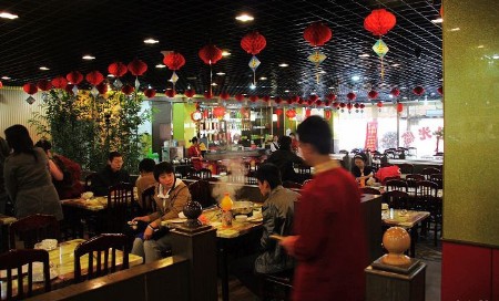 來到四川,不吃火鍋就對不起這片火辣辣的土地。