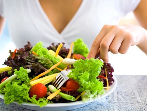 不想變成金剛芭比的話，就要少吃多運(yùn)動(dòng)