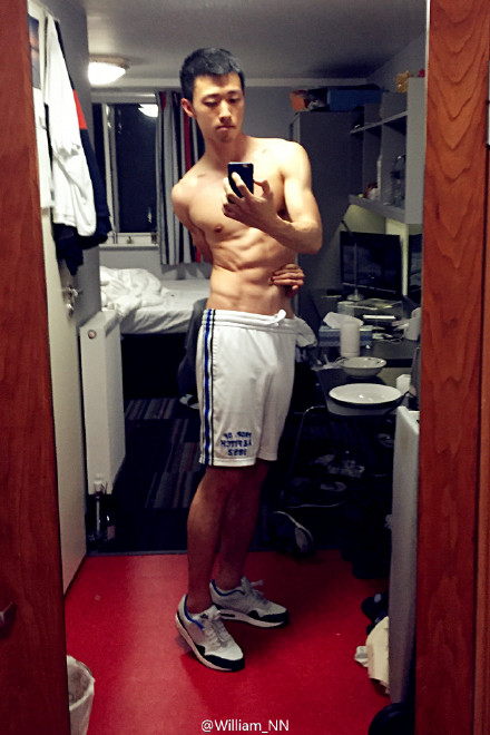 這么性感，你女朋友造？