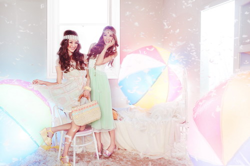 玩轉(zhuǎn)姐妹裝 和閨蜜一起“如花似玉” 玩轉(zhuǎn)姐妹裝 和閨蜜一起“如花似玉”