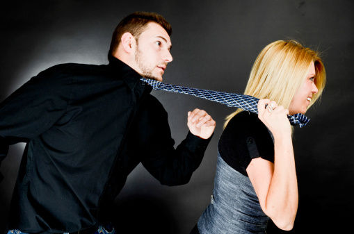 揭秘:為何“女強男弱”婚姻多慘敗 揭秘:為何“女強男弱”婚姻多慘敗