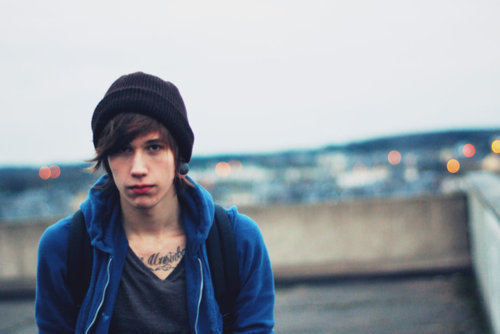 12星座男可愛(ài)表情大比拼 12星座男可愛(ài)表情大比拼