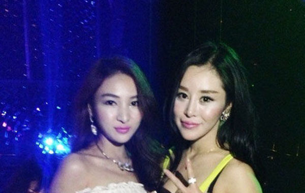 2013年6月15日，郭美美在澳門包下整間酒吧舉辦Party慶祝生日