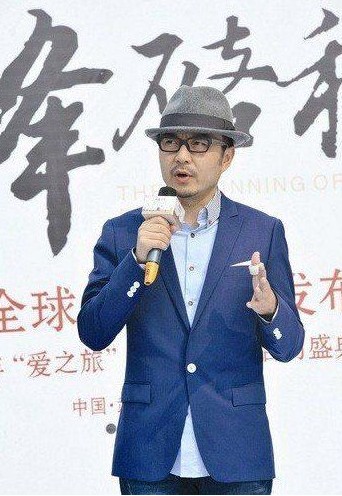 汪涵自曝年薪30萬。