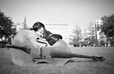 提琴專業(yè)的康康被稱為“人大女神”。