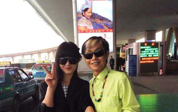 鄧建國與新女友。