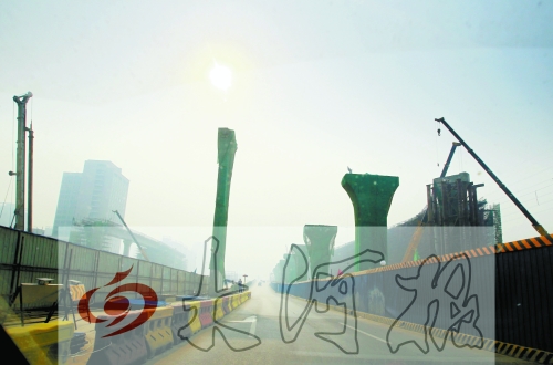 　三環(huán)大“項(xiàng)圈”，西、北兩段預(yù)計(jì)年底通車