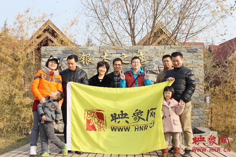 來張小合影，好多朋友都在其他地方玩，已經(jīng)嗨的叫不回來……