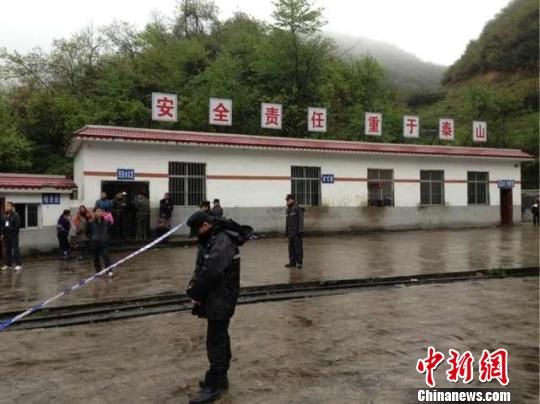 圖為事故救援現(xiàn)場(chǎng)。 禎東 攝