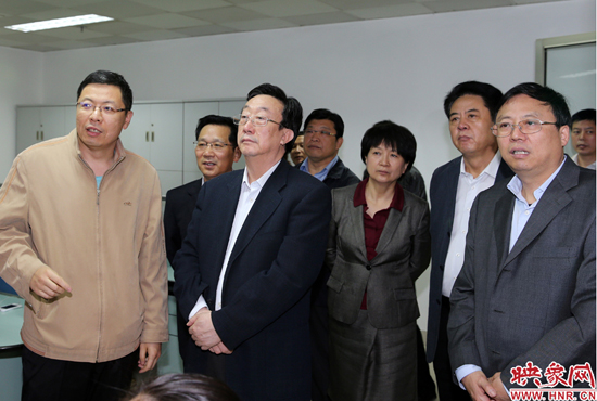 5月9日上午11點(diǎn)10分，河南省委書(shū)記郭庚茂一行來(lái)到映象網(wǎng)視察。映象網(wǎng)記者 邵恰 段晉哲攝