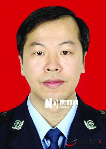 南城公安分局副局長(zhǎng)孔逸鴻。