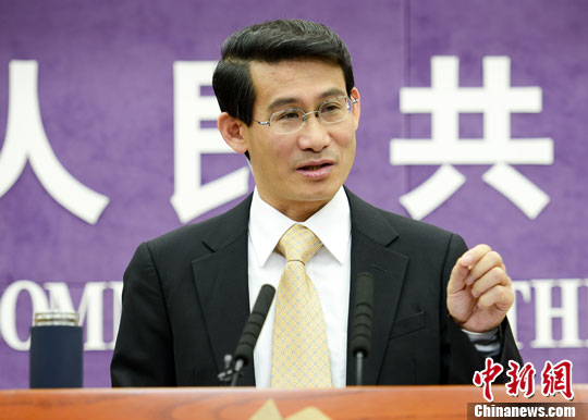 10月17日，中國商務(wù)部舉行例行發(fā)布會，介紹1-9月中國商務(wù)運(yùn)行情況。圖為商務(wù)部新聞發(fā)言人沈丹陽。