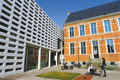 位于布魯日的歐洲學(xué)院。