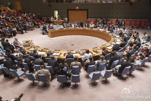 北京時(shí)間22日凌晨,聯(lián)合國(guó)安理會(huì)就澳大利亞提交的一份有關(guān)馬航墜機(jī)事件的決議草案進(jìn)行表決。