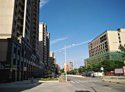 5月12日，泉州洛江區(qū)雙陽。知情人稱，徐鋼任期內(nèi)，在洛江區(qū)任職的謝清平協(xié)助徐鋼的表親在這里拿地。