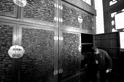      黃花梨家具。