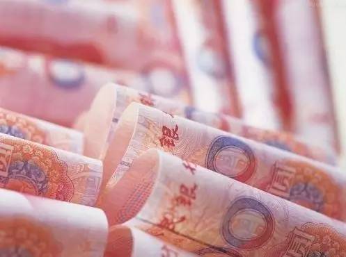 對增收潛力大、帶動能力強的7大群體（技能人才、新型職業(yè)農(nóng)民、科研人員、小微企業(yè)創(chuàng)業(yè)者、企業(yè)經(jīng)營管理人、基層干部隊伍、有勞動能力困難群體）實施激勵計劃，推出差別化收入分配激勵政策，帶動城鄉(xiāng)居民實現(xiàn)總體增收。