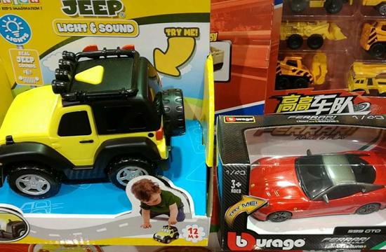 在此次東莞加博會(huì)上展出的太達(dá)的仿真車模。攝影/馮蕓清