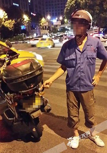 駕駛員主動(dòng)要求進(jìn)行酒精含量測(cè)試。警方供圖