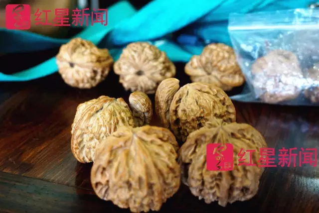 文玩核桃遇冷由幾萬一對(duì)降到5元沒人要？商戶否認(rèn)