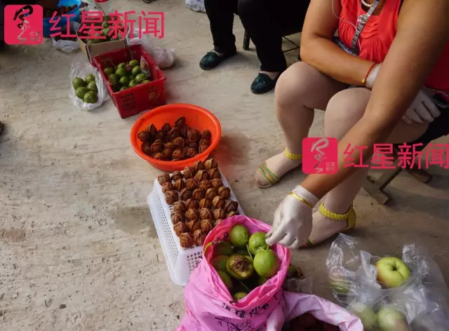 文玩核桃遇冷由幾萬一對(duì)降到5元沒人要？商戶否認(rèn)