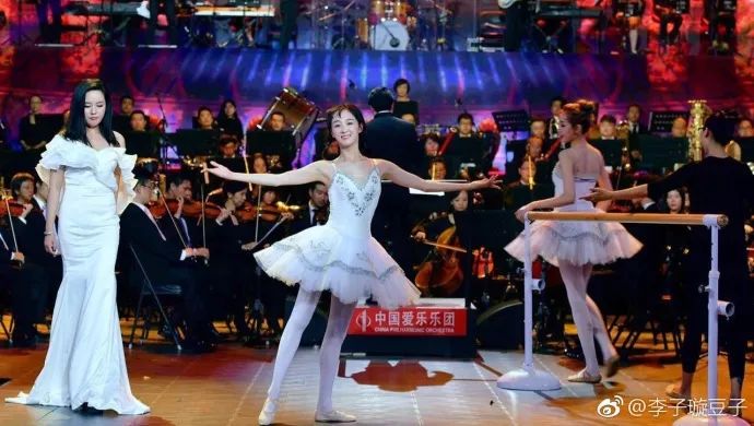 《創(chuàng)造101》主題曲公布，這個被吐槽油膩的c位是什么來頭？