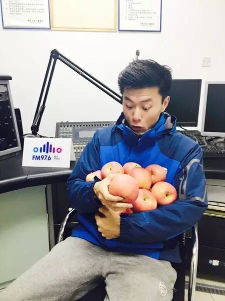 乖乖類！你們真的想用蘋果收買我