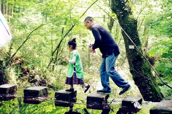 寶貝，爸爸會(huì)永遠(yuǎn)在你身后保護(hù)你