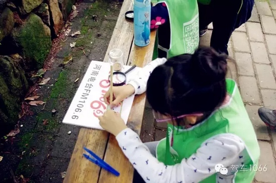 寶貝，爸爸媽媽一直在身后看你認(rèn)真完成任務(wù)！我的女兒棒棒噠！