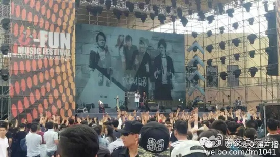 河南交通廣播主持人佳音、彎彎、朱浩都登上了優(yōu)放舞臺，優(yōu)放，交廣在這里！