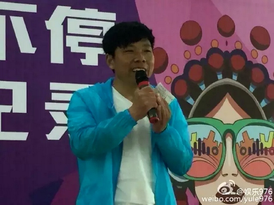 見證挑戰(zhàn)的戲迷代表陳紅森講述自己和戲曲的故事、見證歷史時刻的心情。