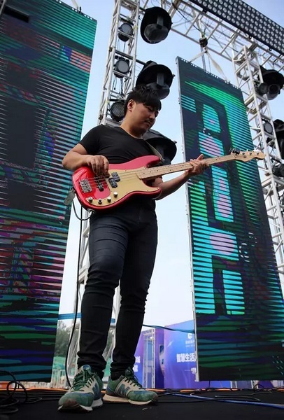 辛苦樂隊老師，你們跟我們一起，共同見證了時光音樂節(jié)是如何一步步成長至今的。