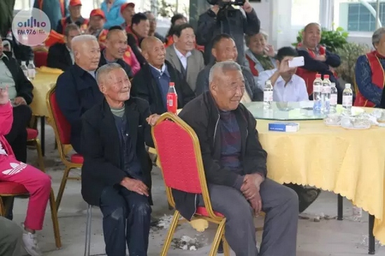 臺上展風采，臺下笑開懷