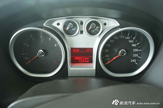 　?？怂箖蓭?jīng)典1.8MT 時尚型