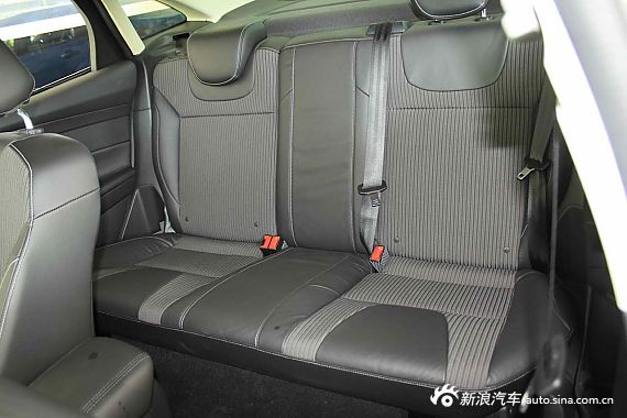 　?？怂箖蓭?jīng)典1.8MT 時尚型