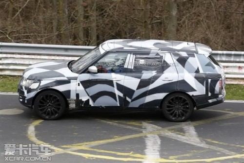 全新路虎攬勝長(zhǎng)軸距版